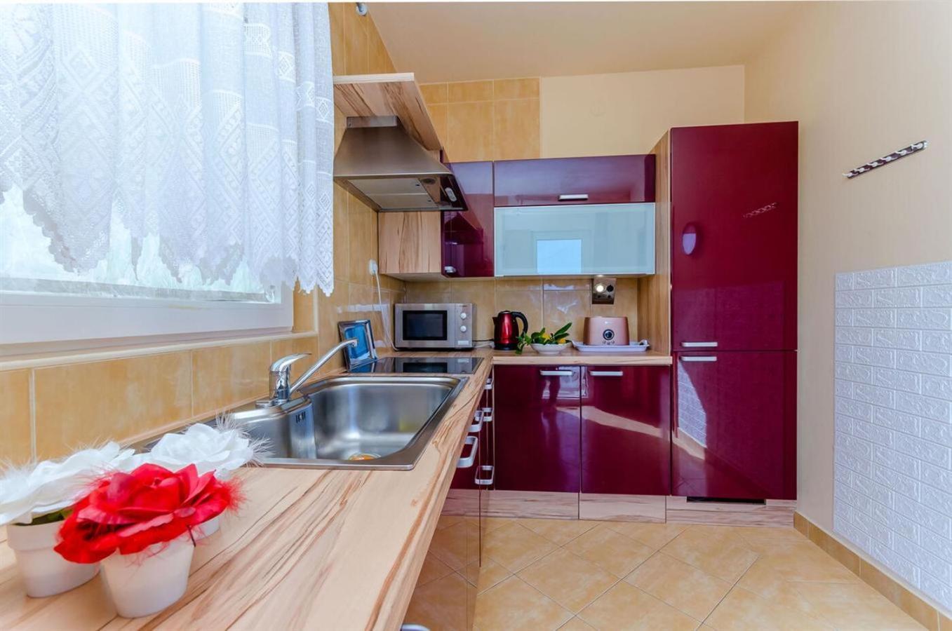 Apartmani Danja Kaštela Exteriör bild