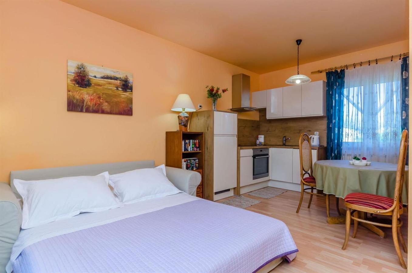 Apartmani Danja Kaštela Exteriör bild